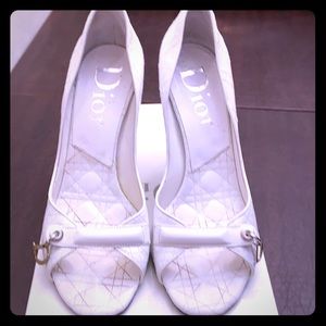 Dior white quilted open toed pumps